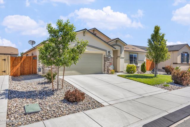 1140 Banner Peak Drive, Carson City, NV 89701