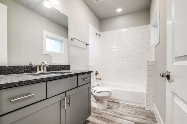 412 W 28th Street B, Houston, TX 77008