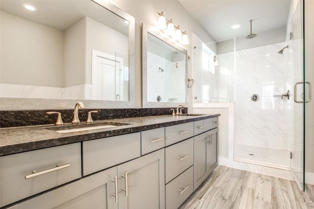 412 W 28th Street B, Houston, TX 77008