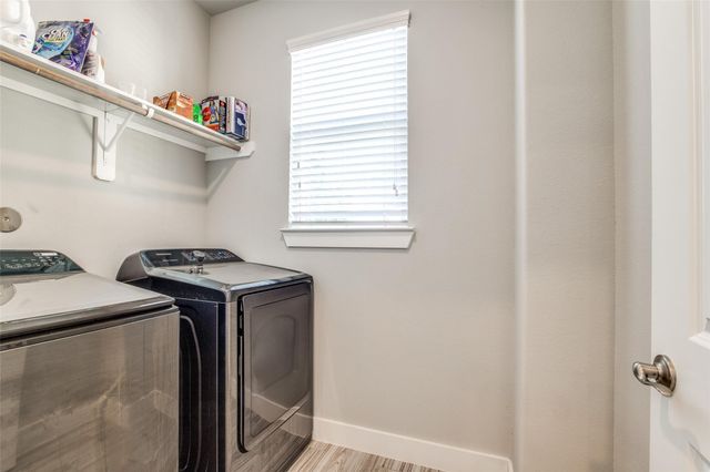 412 W 28th Street B, Houston, TX 77008