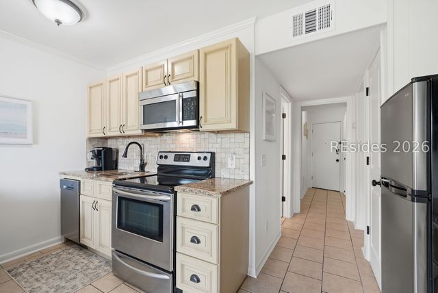 23 S Forest Beach Dr Apt 385, Hilton Head Island, SC 29928
