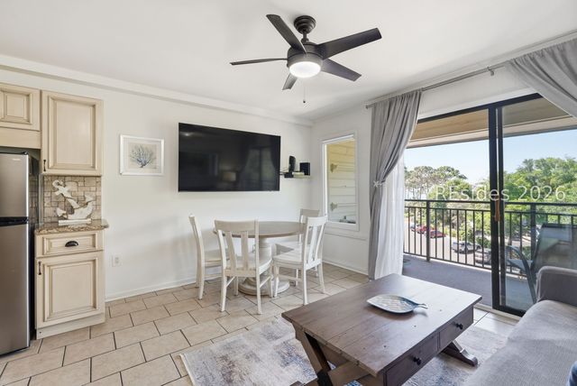23 S Forest Beach Dr Apt 385, Hilton Head Island, SC 29928