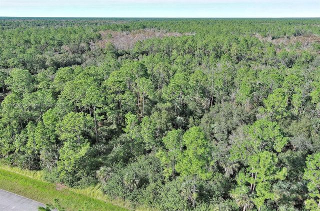 4669 32nd Ave SE, Naples, FL 34117