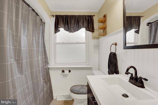 2229 BROUGHER LN, York, PA 17408