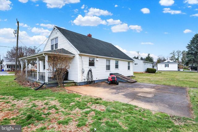 2229 BROUGHER LN, York, PA 17408