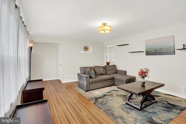 2229 BROUGHER LN, York, PA 17408