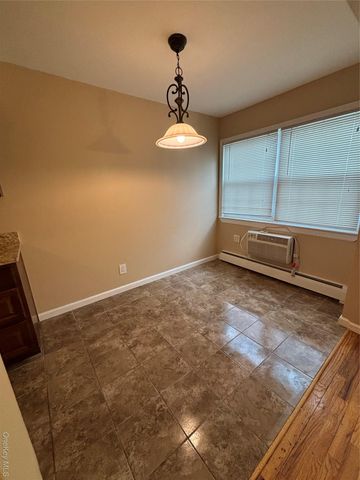 4 Colonial Road 92, Beacon, NY 12508