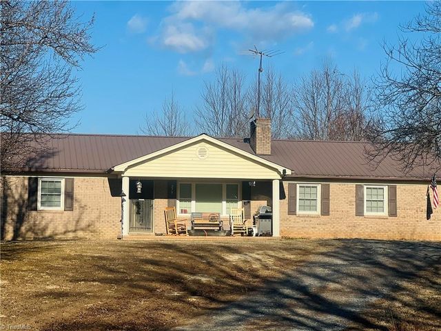 279 Stanley Road, Mount Airy, NC 27030