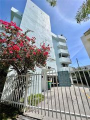 1990 Marseille Dr 303, Miami Beach, FL 33141