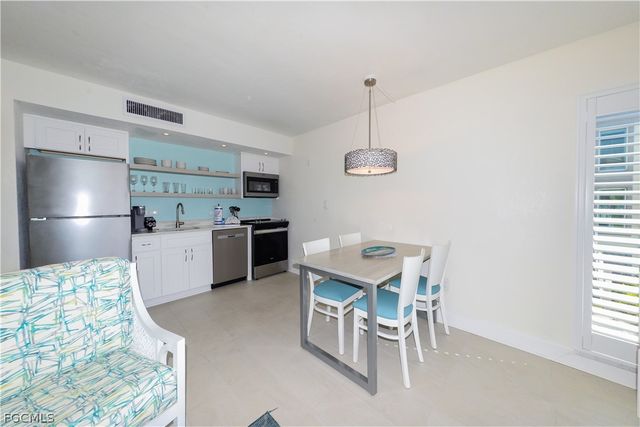 2255 W Gulf DR 121, Sanibel, FL 33957