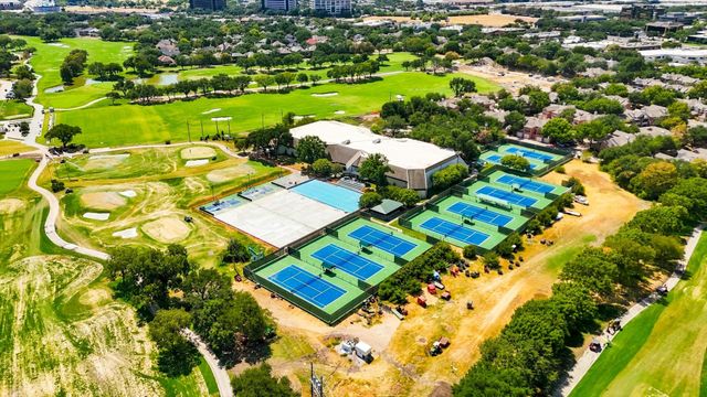 5702 Club Oaks Drive, Dallas, TX 75248