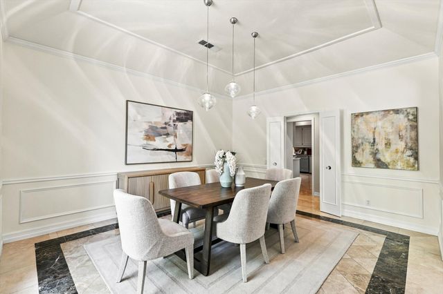 5702 Club Oaks Drive, Dallas, TX 75248