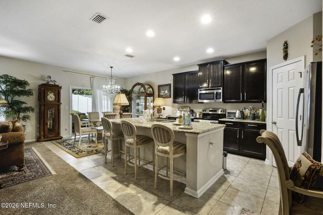 270 AMBER RIDGE Road, Jacksonville, FL 32218