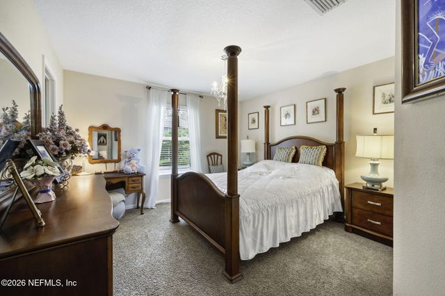 270 AMBER RIDGE Road, Jacksonville, FL 32218