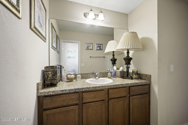 270 AMBER RIDGE Road, Jacksonville, FL 32218