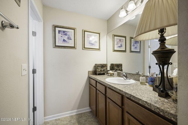 270 AMBER RIDGE Road, Jacksonville, FL 32218