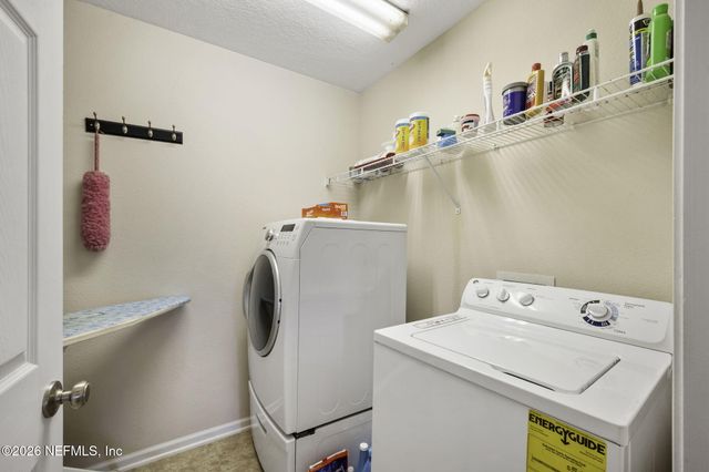 270 AMBER RIDGE Road, Jacksonville, FL 32218