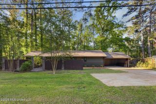 1917 E Northside Drive, Jackson, MS 39211