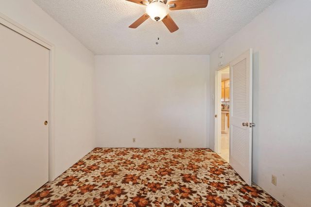 5219 Solari Ranch Rd, Stockton, CA 95215