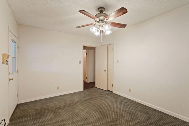 5219 Solari Ranch Rd, Stockton, CA 95215