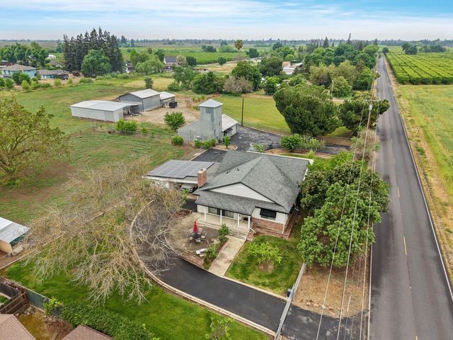 5219 Solari Ranch Rd, Stockton, CA 95215