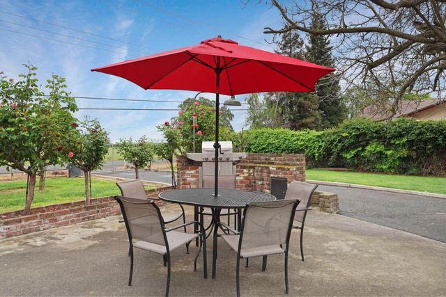 5219 Solari Ranch Rd, Stockton, CA 95215