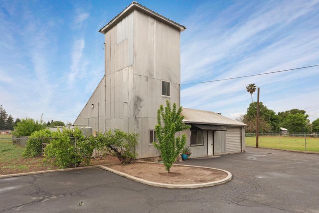 5219 Solari Ranch Rd, Stockton, CA 95215