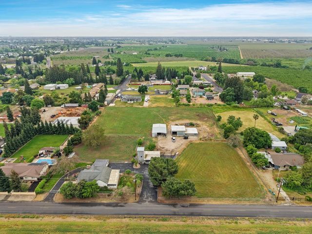 5219 Solari Ranch Rd, Stockton, CA 95215