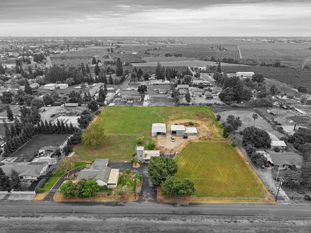 5219 Solari Ranch Rd, Stockton, CA 95215