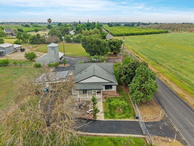5219 Solari Ranch Rd, Stockton, CA 95215