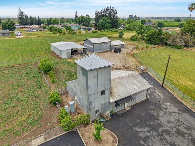 5219 Solari Ranch Rd, Stockton, CA 95215