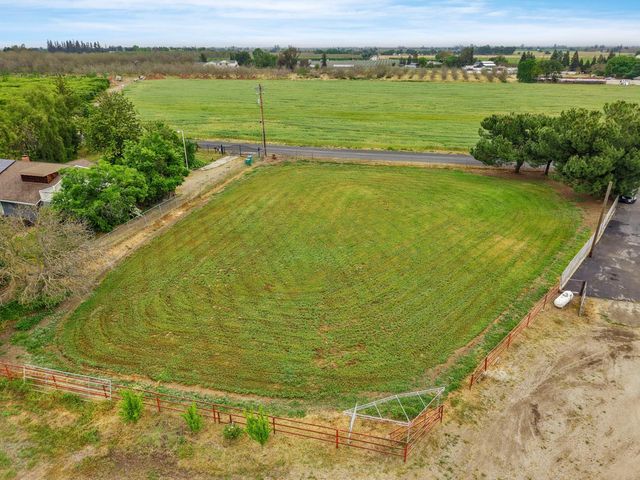 5219 Solari Ranch Rd, Stockton, CA 95215