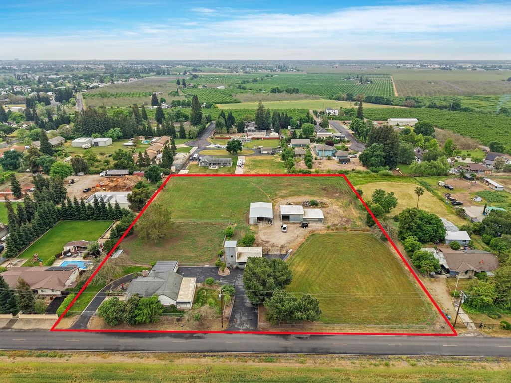 5219 Solari Ranch Rd, Stockton, CA 95215