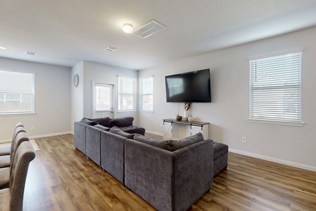 966 Harper Lane, Bryan, TX 77803