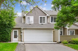 18267 Coneflower Lane, Eden Prairie, MN 55346