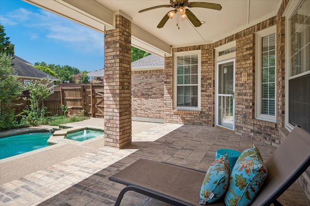 2000 Mulberry Way, Irving, TX 75063