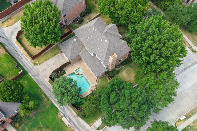 2000 Mulberry Way, Irving, TX 75063