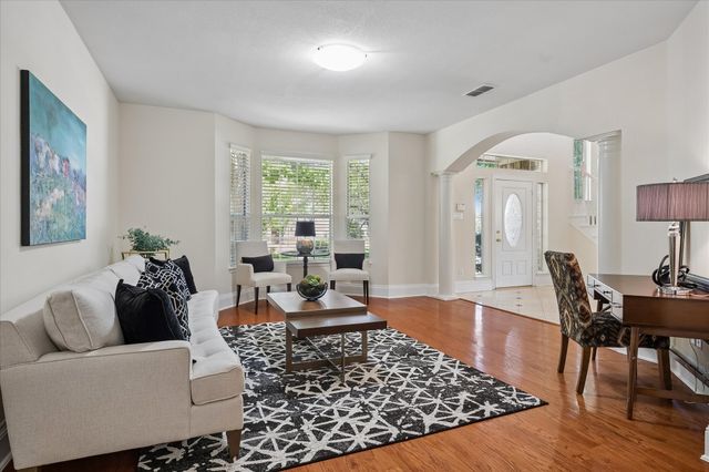 2000 Mulberry Way, Irving, TX 75063