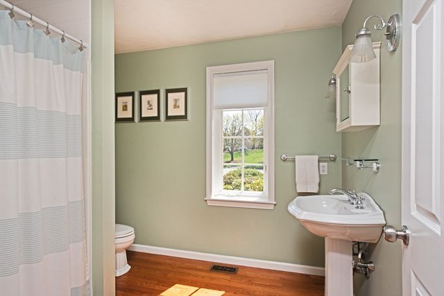 6 Brewer Dr, Westborough, MA 01581