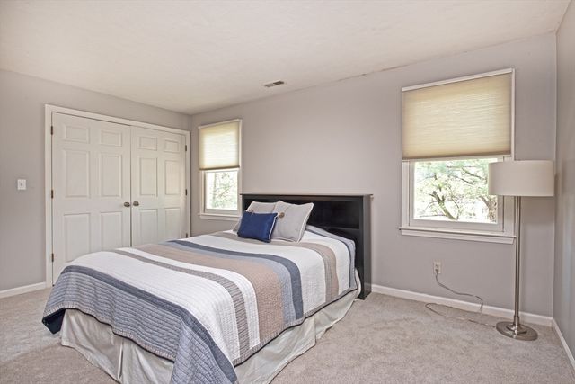 6 Brewer Dr, Westborough, MA 01581