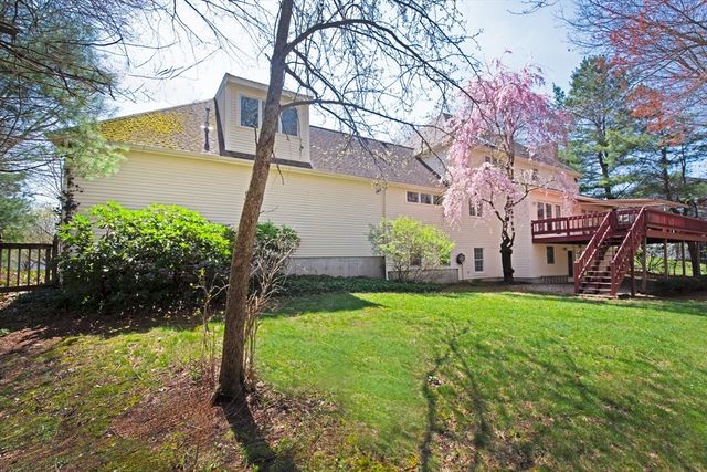 6 Brewer Dr, Westborough, MA 01581