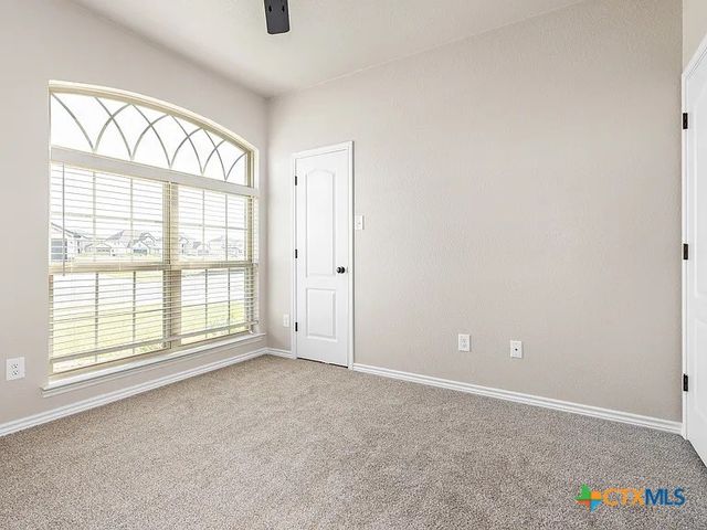 602 Dred Roger Circle, Killeen, TX 76542