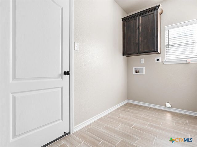 602 Dred Roger Circle, Killeen, TX 76542