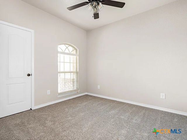 602 Dred Roger Circle, Killeen, TX 76542