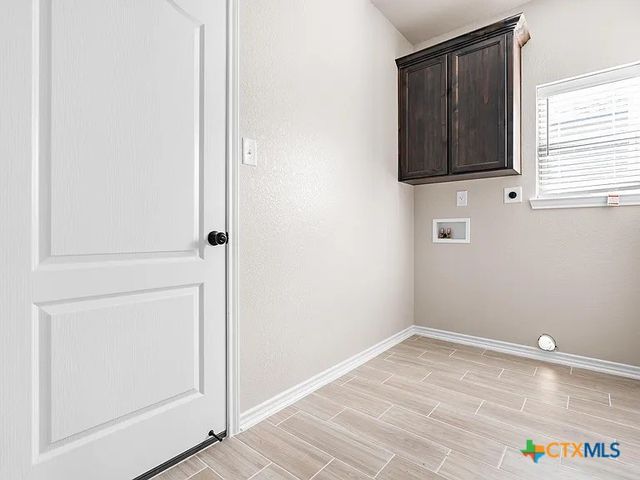 602 Dred Roger Circle, Killeen, TX 76542