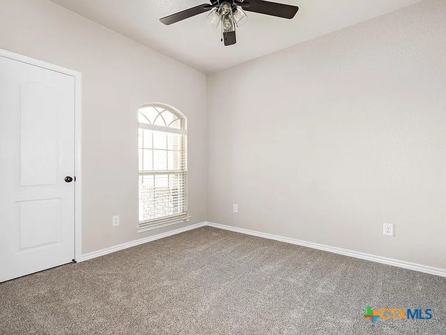 602 Dred Roger Circle, Killeen, TX 76542