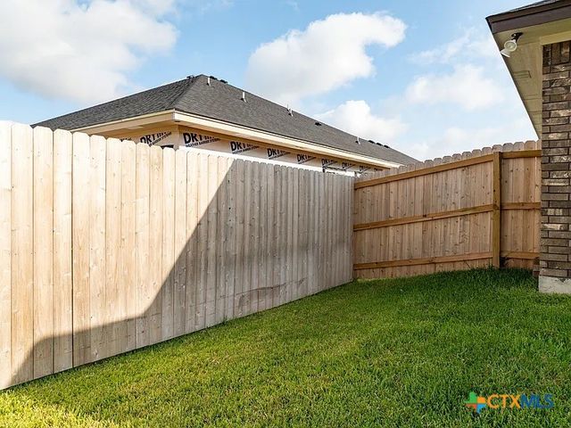 602 Dred Roger Circle, Killeen, TX 76542