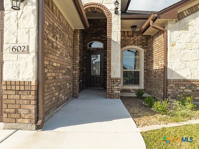 602 Dred Roger Circle, Killeen, TX 76542