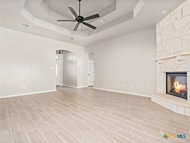 602 Dred Roger Circle, Killeen, TX 76542