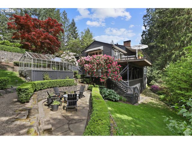 2780 Sw TALBOT Rd, Portland, OR 97201